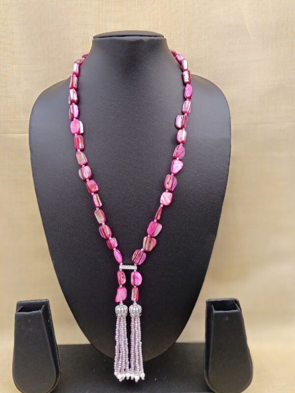 AD FANCY STONE NECKPIECE